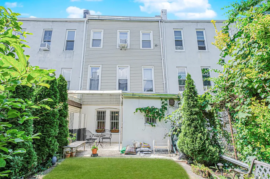 260 Covert Street Brooklyn NY 11207