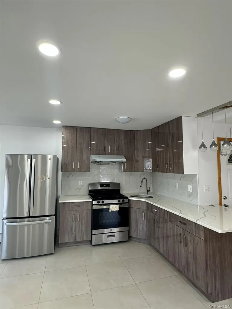 152-20 Peck Avenue Flushing NY 11355