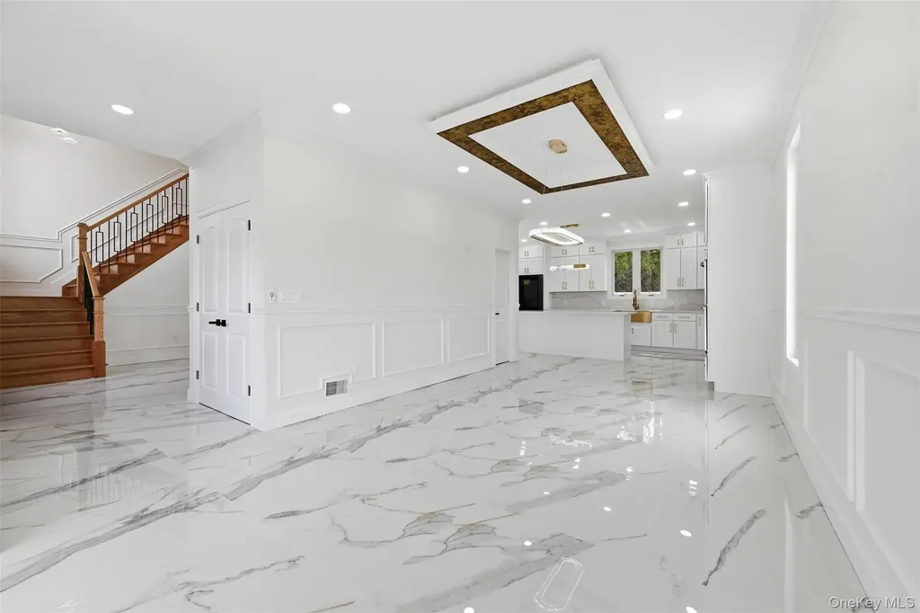 1275 Barry Drive S Valley Stream NY 11580