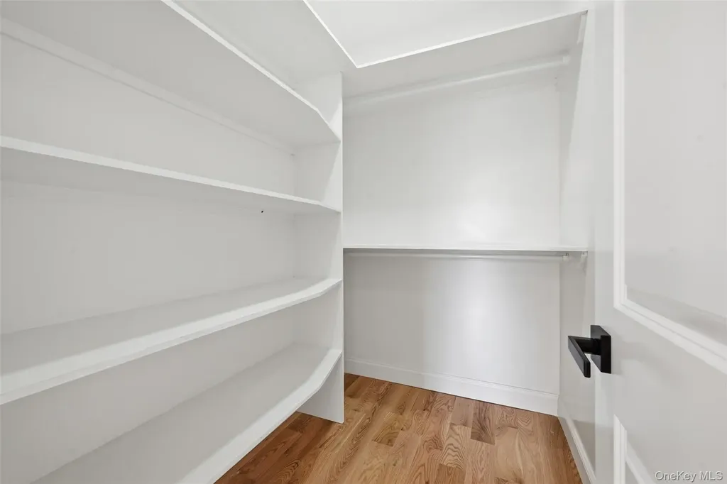 1275 Barry Drive S Valley Stream NY 11580