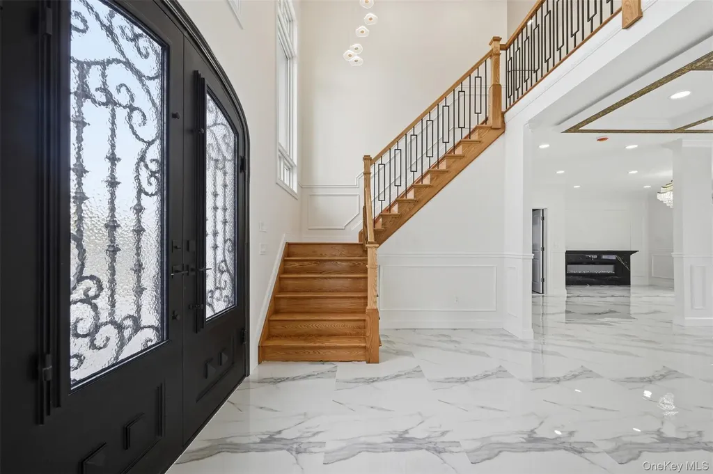 1275 Barry Drive S Valley Stream NY 11580