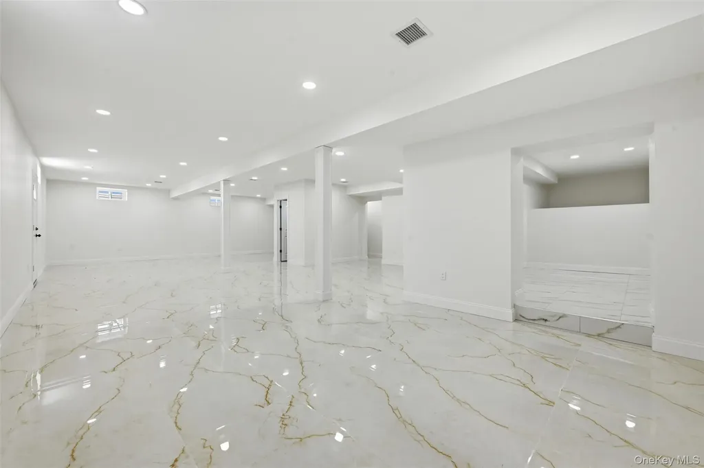 1275 Barry Drive S Valley Stream NY 11580