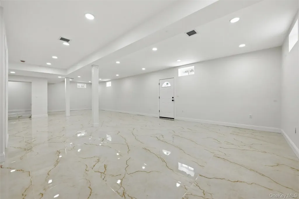 1275 Barry Drive S Valley Stream NY 11580