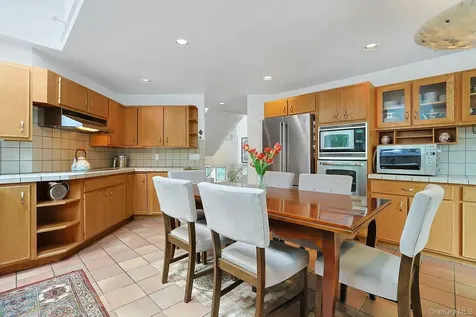 28 Sycamore Lane Irvington NY 10533