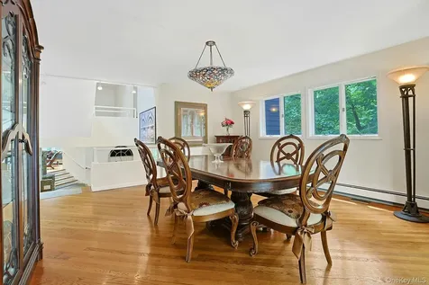 28 Sycamore Lane Irvington NY 10533