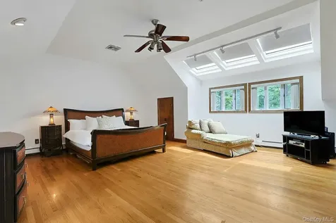 28 Sycamore Lane Irvington NY 10533