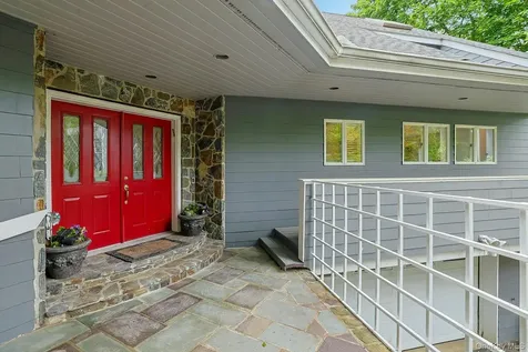 28 Sycamore Lane Irvington NY 10533