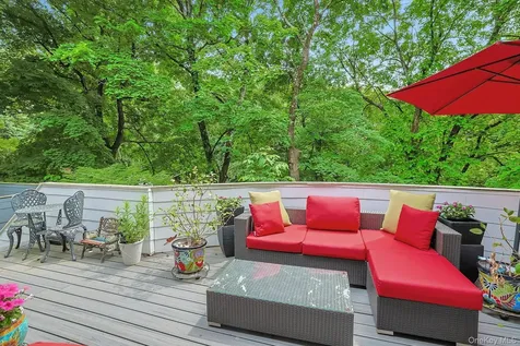 28 Sycamore Lane Irvington NY 10533