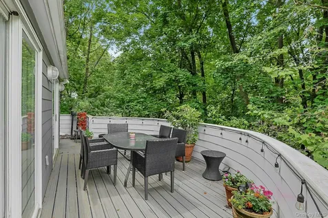 28 Sycamore Lane Irvington NY 10533