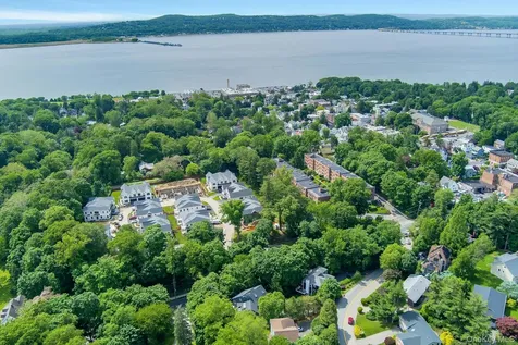 28 Sycamore Lane Irvington NY 10533