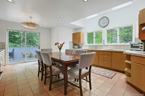 28 Sycamore Lane Irvington NY 10533