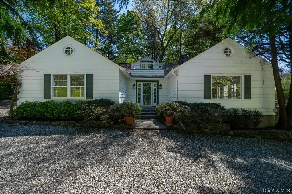 105 Douglas Road Chappaqua NY 10514