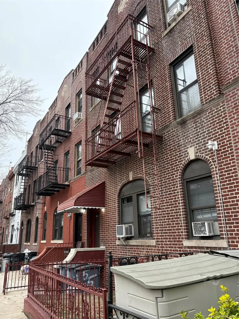 555 80th Street Brooklyn NY 11209