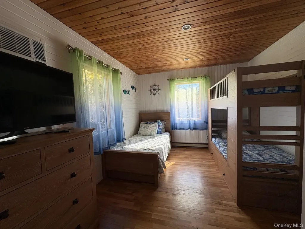 431 Dehnhoff Walk Ocean Beach NY 11770