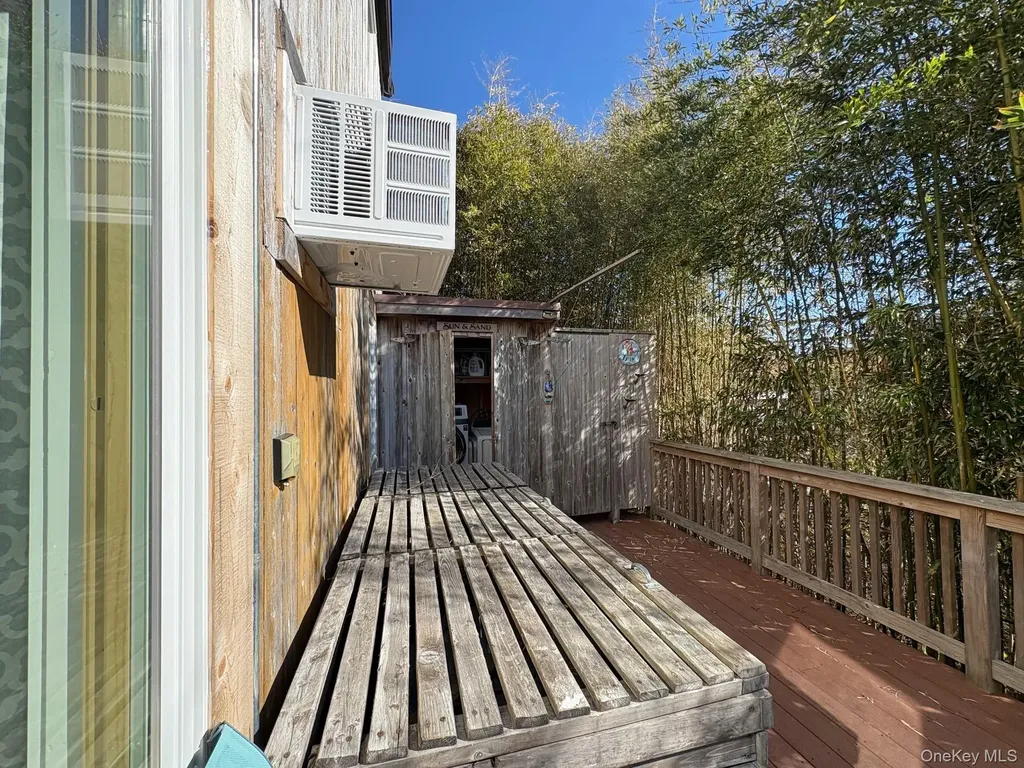 431 Dehnhoff Walk Ocean Beach NY 11770