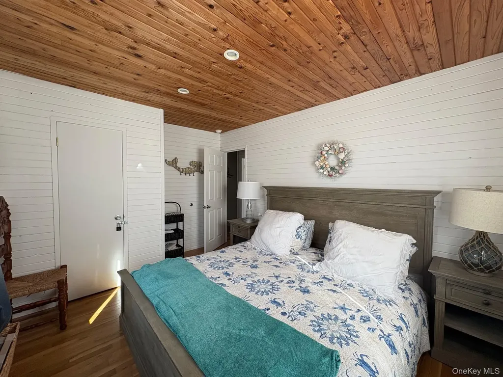 431 Dehnhoff Walk Ocean Beach NY 11770