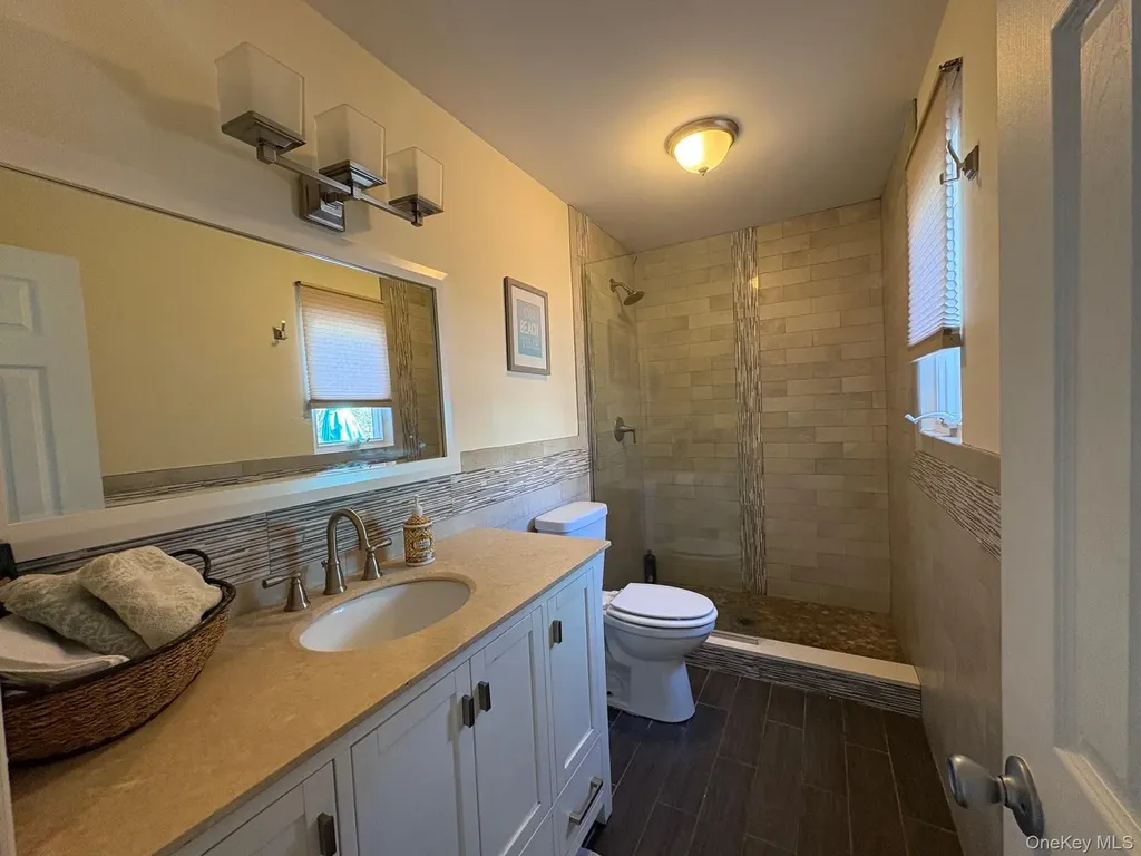 431 Dehnhoff Walk Ocean Beach NY 11770