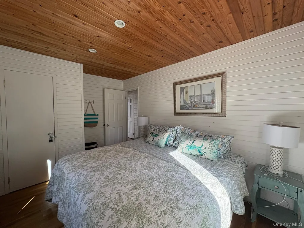 431 Dehnhoff Walk Ocean Beach NY 11770