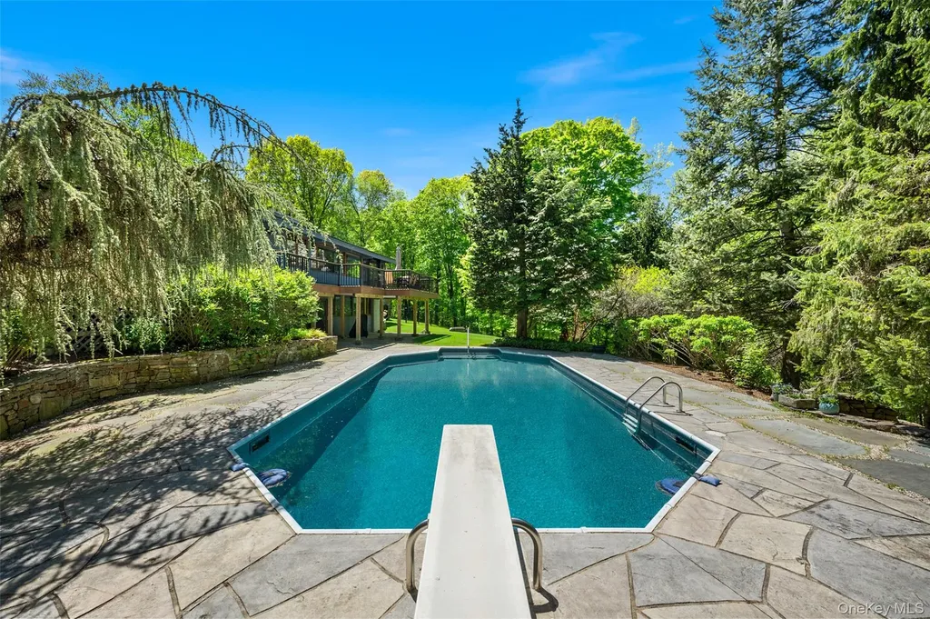 120 Kitchawan Road Pound Ridge NY 10576