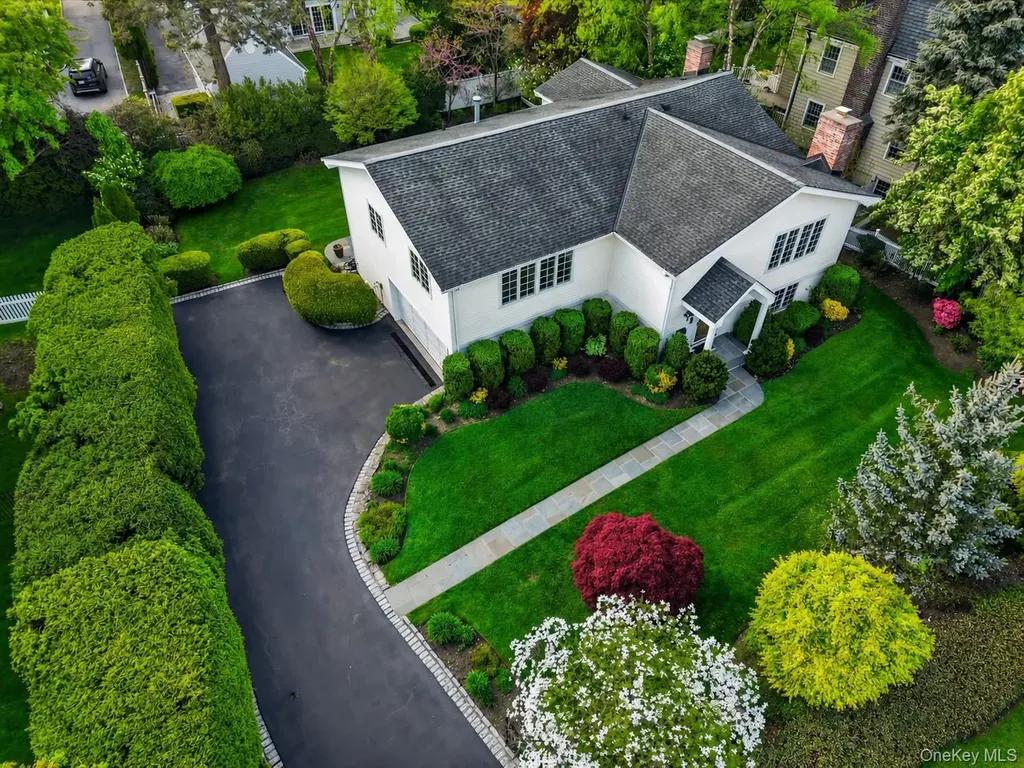 11 White Plains Road Bronxville NY 10708