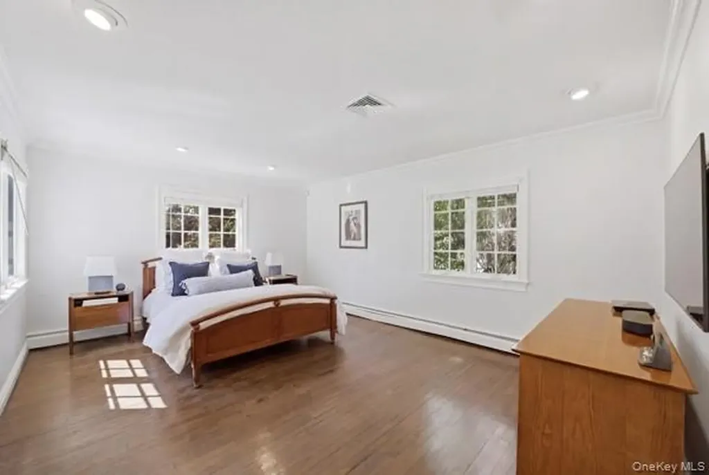 11 White Plains Road Bronxville NY 10708