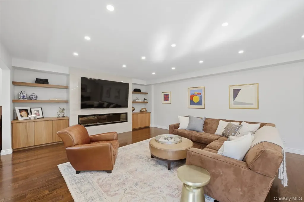 11 White Plains Road Bronxville NY 10708