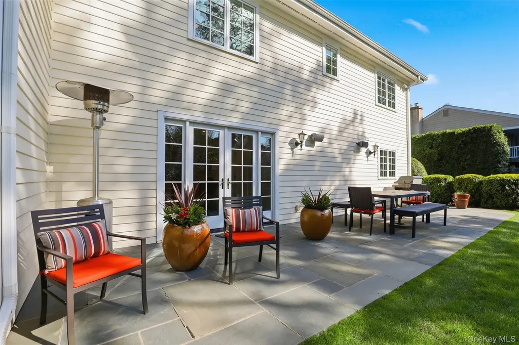 11 White Plains Road Bronxville NY 10708