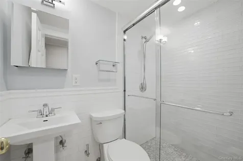 11 White Plains Road Bronxville NY 10708