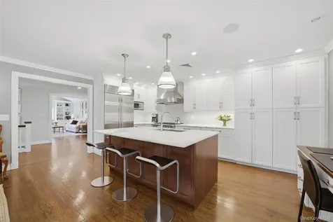 11 White Plains Road Bronxville NY 10708