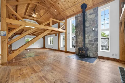 37 Hollowbrook Lane Cortlandt Manor NY 10567