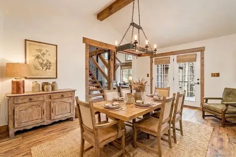 37 Hollowbrook Lane Cortlandt Manor NY 10567