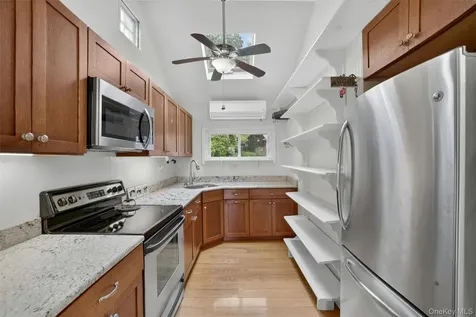 37 Hollowbrook Lane Cortlandt Manor NY 10567