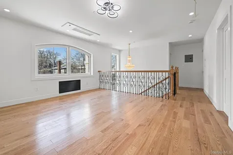 32-35 164th Street Flushing NY 11358