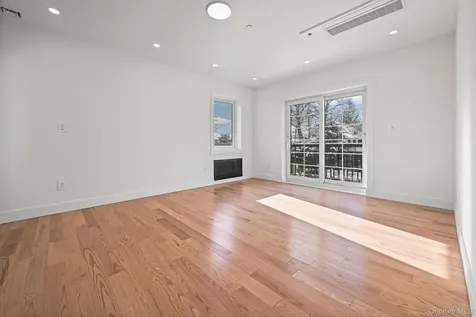 32-35 164th Street Flushing NY 11358