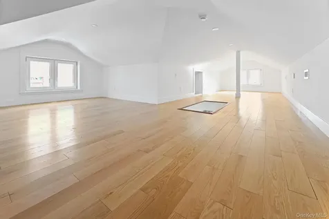 32-35 164th Street Flushing NY 11358