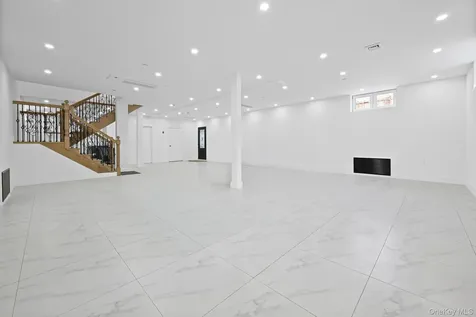 32-35 164th Street Flushing NY 11358