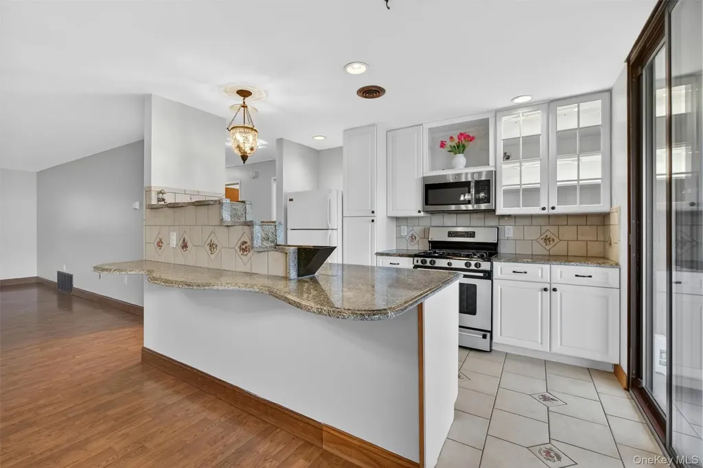2 Park Place Newburgh NY 12550