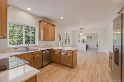 27 Hawleys Corners Road Highland NY 12528