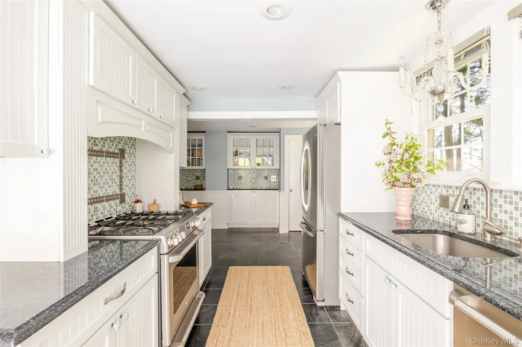 330 Pine Bush Road Stone Ridge NY 12484
