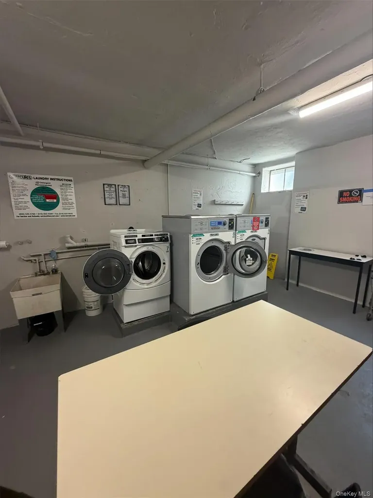 75 Lee Yonkers NY 10705