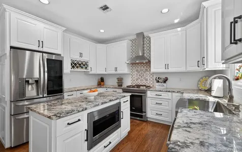 33 Oceanview Boulevard Manorville NY 11949