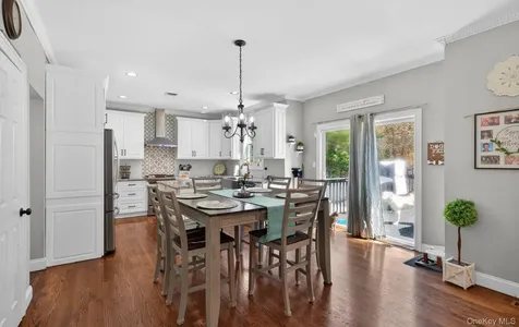 33 Oceanview Boulevard Manorville NY 11949