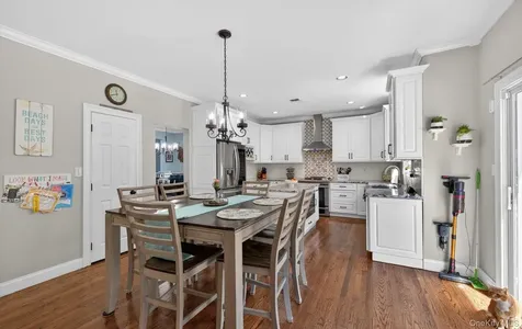 33 Oceanview Boulevard Manorville NY 11949