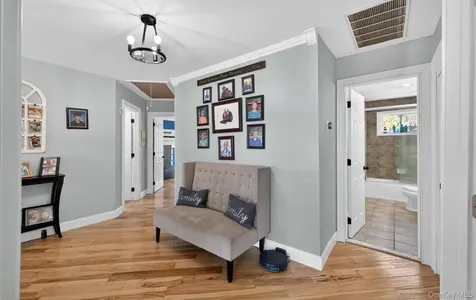 33 Oceanview Boulevard Manorville NY 11949