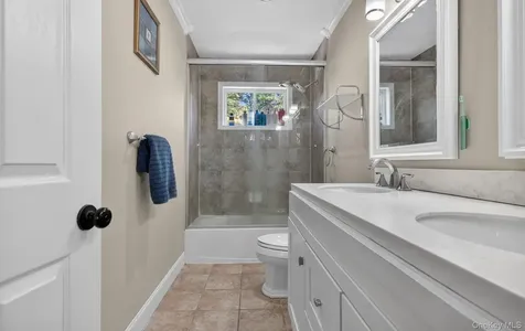33 Oceanview Boulevard Manorville NY 11949