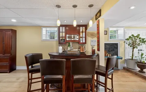 33 Oceanview Boulevard Manorville NY 11949