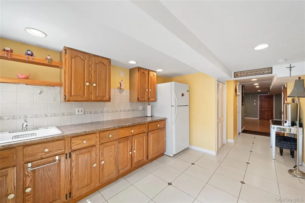 5938 69th Lane Maspeth NY 11378
