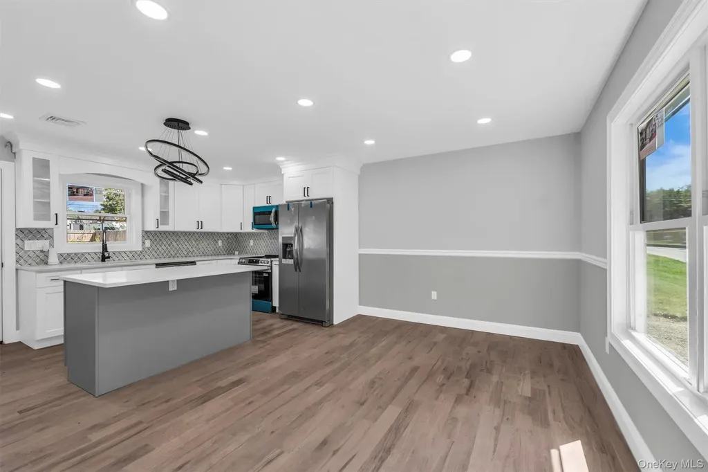 20 Lehigh Avenue Centereach NY 11720
