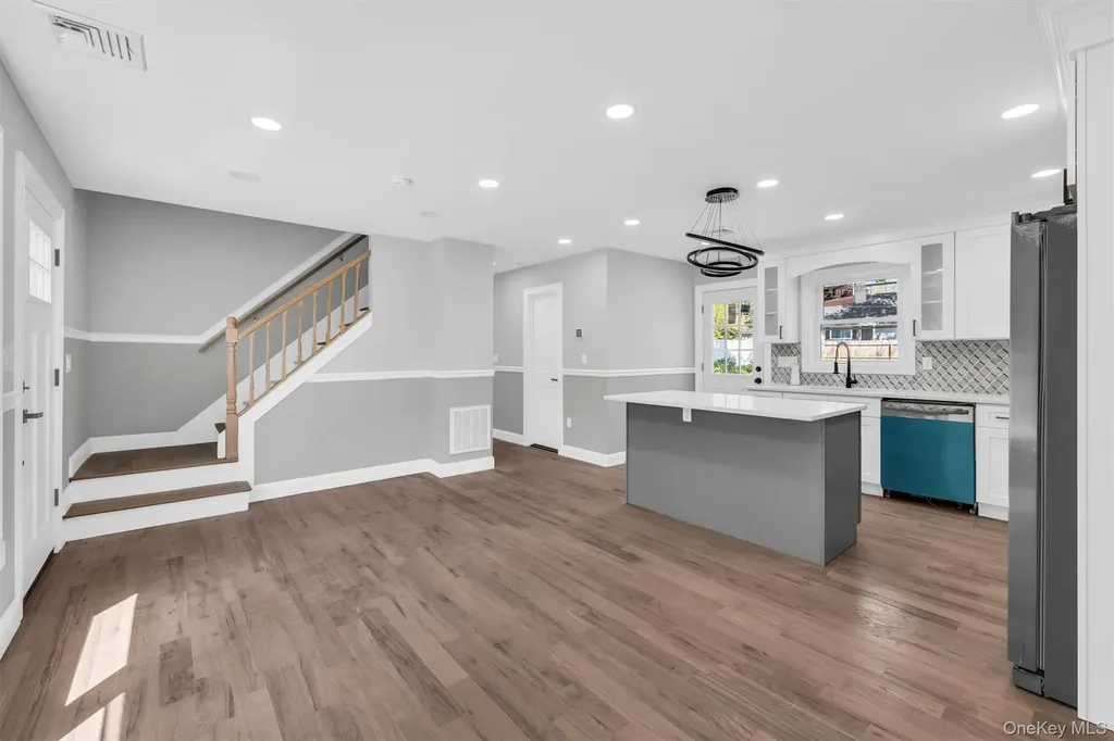 20 Lehigh Avenue Centereach NY 11720