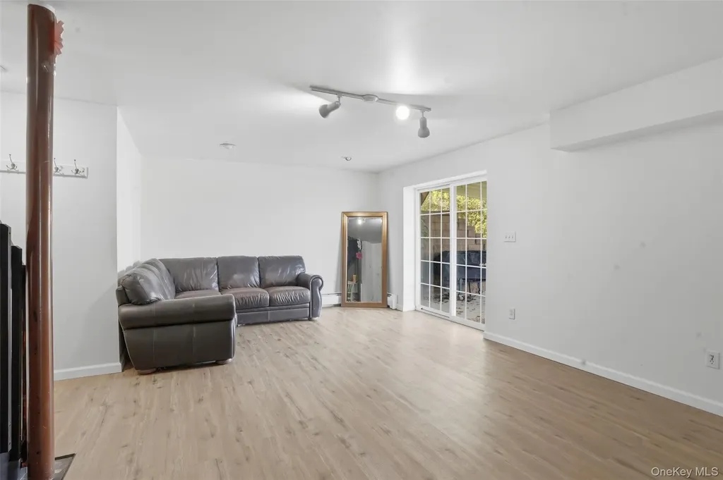 34 Rombout Road Poughkeepsie NY 12603